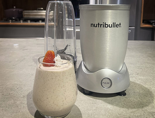 Malteada de Frutos Rojos con Coco